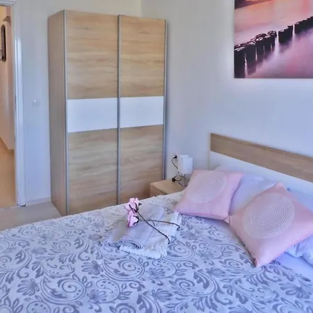 Apartmán In Near Paklenica Park Seline